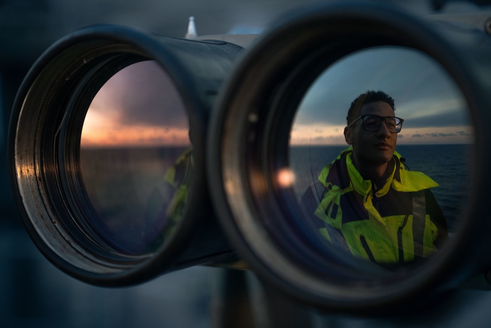 Kearsarge Conducts Operations in the Atlantic Ocean.