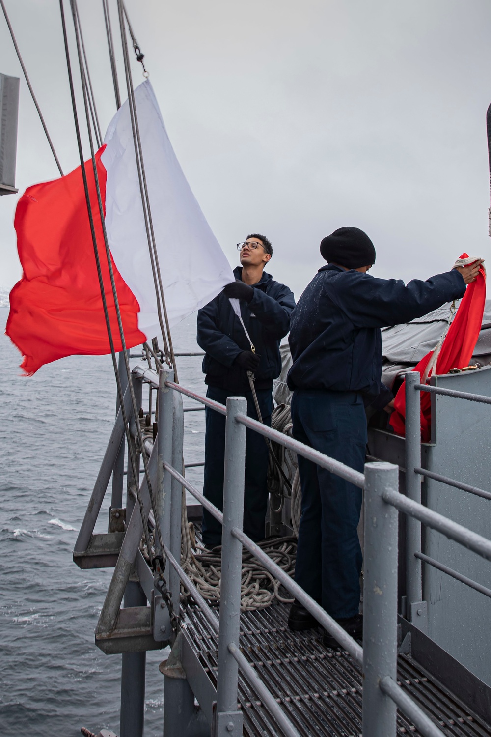 Kearsarge Conducts Operations in the Atlantic Ocean.
