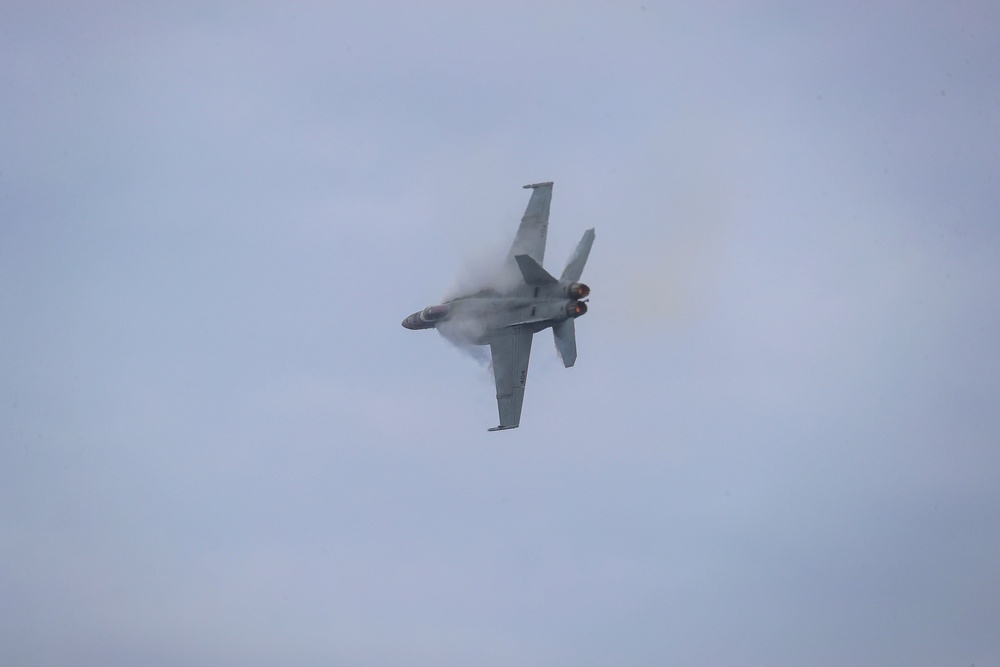 Abraham Lincoln conducts a Super Hornet demonstration