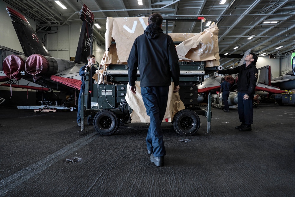 Abraham Lincoln Sailors conduct maintenance