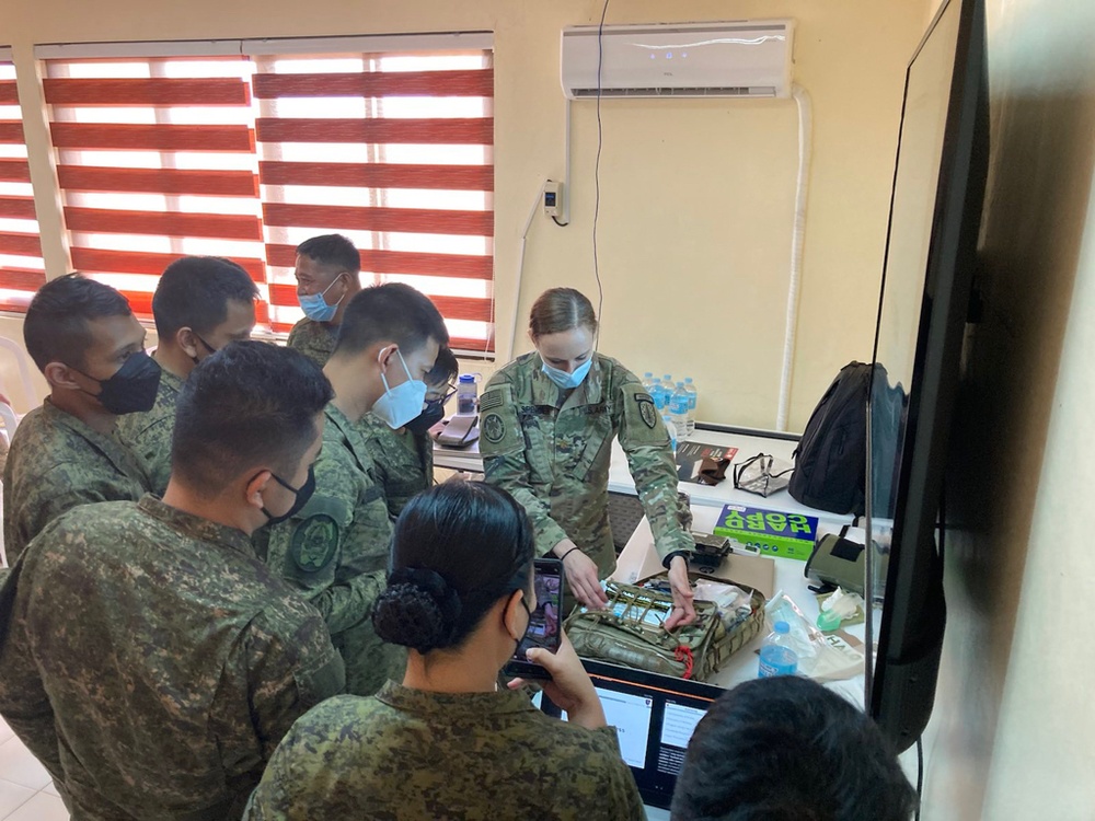 Vanguard Brigade Nurse trains alongside Philippine Army at Salaknib '22