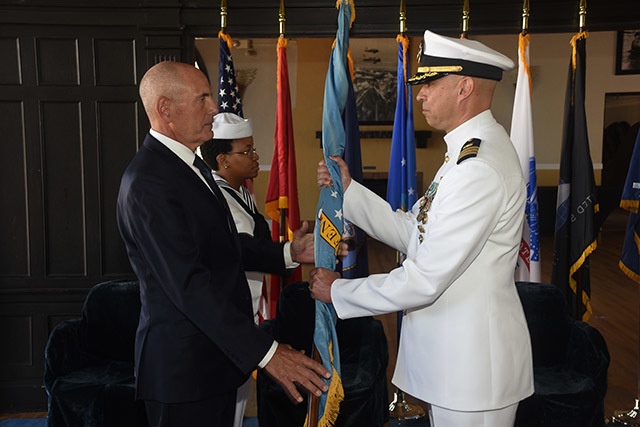 DLA Aviation at San Diego team members welcome new commander