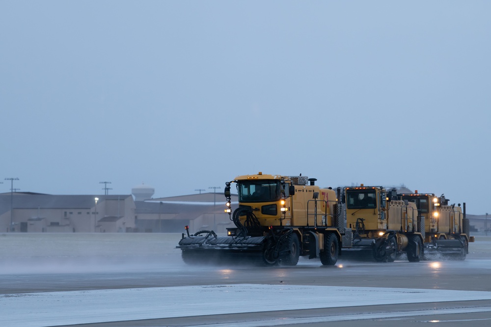Dirt Boyz Remove Rubber from Runway