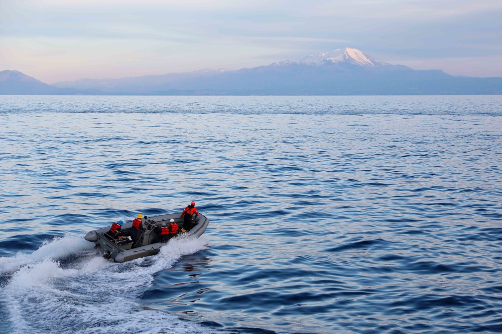 U.S. Marines conduct boat operations from USS Ross