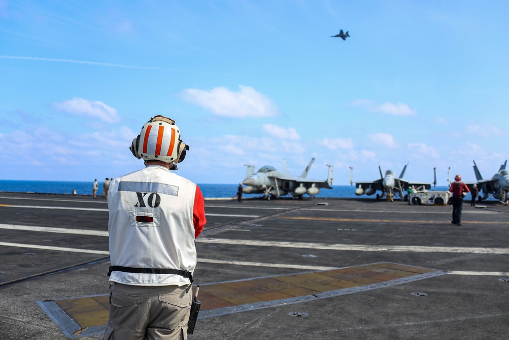 Abraham Lincoln conducts a Super Hornet demonstration