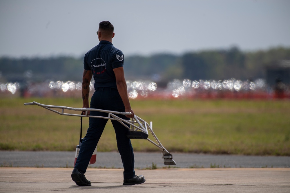 Thunderbirds shine at Shaw Air and Space Expo