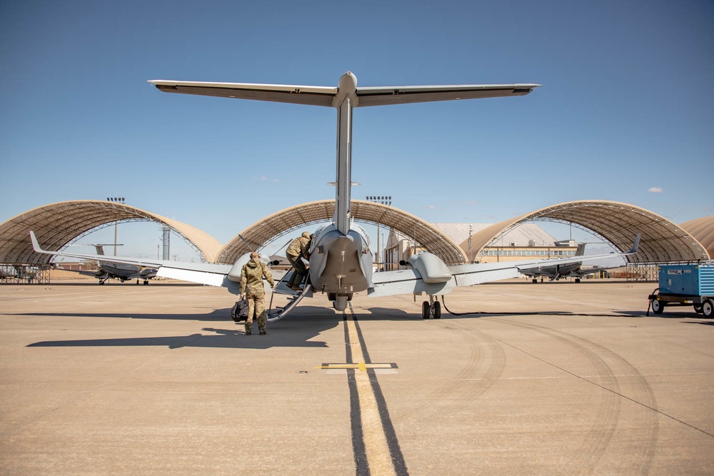 137th SOW partners with 138th FW for CANSOFCOM training