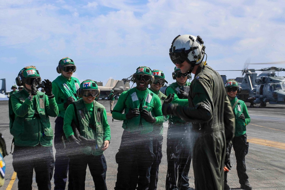 Abraham Lincoln holds a change of command ceremony for HSM-71