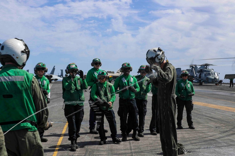 Abraham Lincoln holds a change of command ceremony for HSM-71