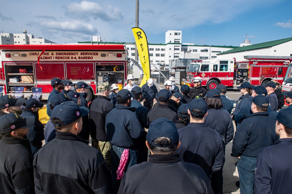 USS America (LHA 6) Sailors Conduct Firefighting Training with CFAS Fire Department