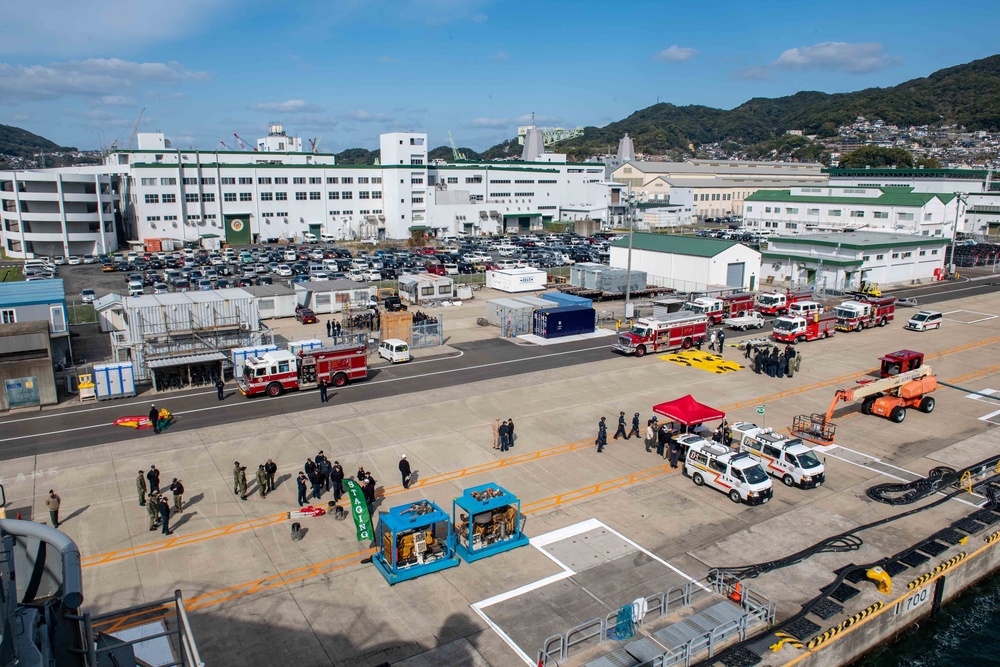 USS America (LHA 6) Sailors Conduct Firefighting Training with CFAS Fire Department