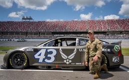 Airman's NASCAR paint scheme design debuts