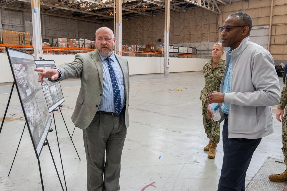 CNIC Executive Director visits NAVWAR