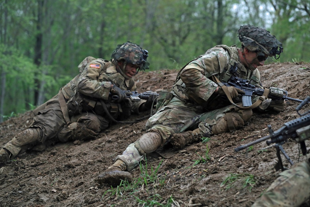 2nd Battalion, 327th Infantry Regiment &quot;No Slack&quot; conducts a Platoon Live Fire Exercise during OLEII