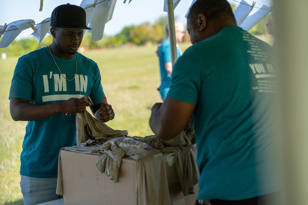 35th Corps Signal Brigade Supports Denim Day Event