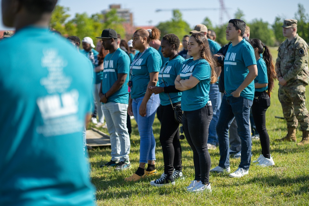 35th Corps Signal Brigade Supports Denim Day Event