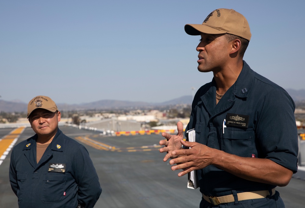 USS Makin Island Undergraduates Tour