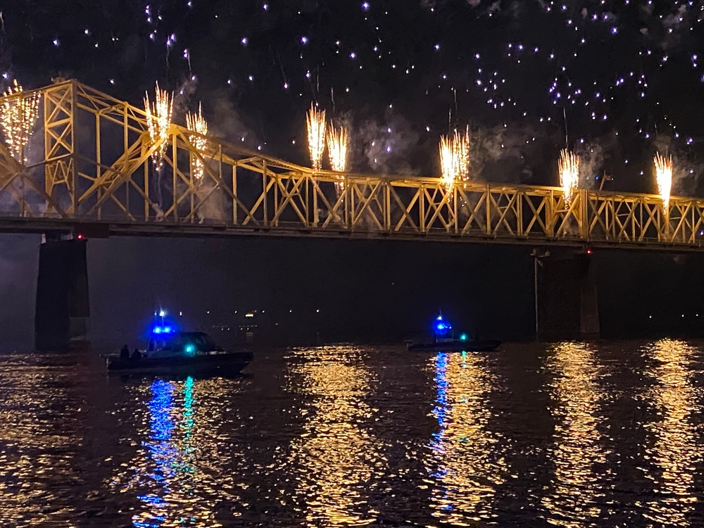 Coast Guard participates in Thunder Over Louisville 2022