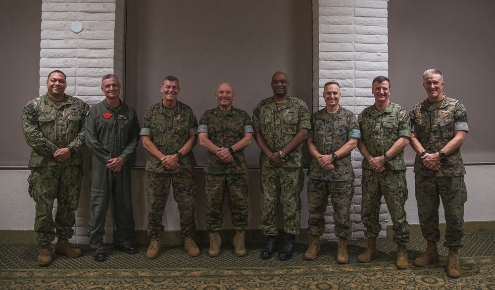 Senior leaders mentor Marine Corps officers