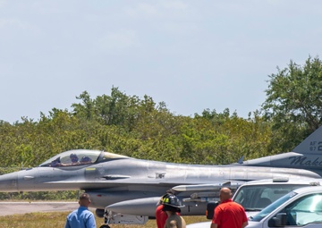 MacDill displays readiness with aircraft arresting system
