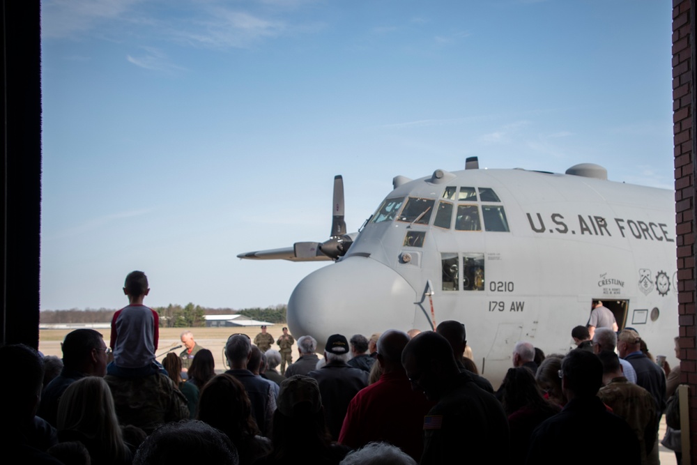 179th Airlift Wing Flying Legacy Final Flight