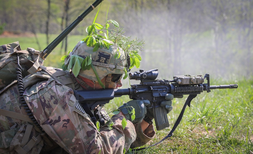 DVIDS - Images - Platoon Live Fire [Image 6 of 12]