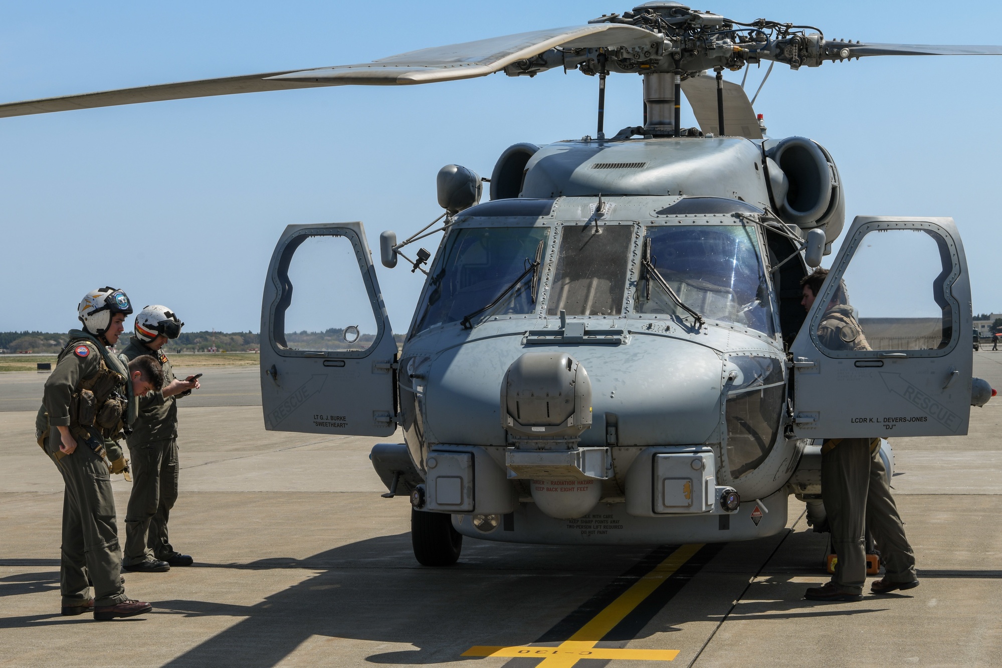 アメリカ海軍　HSM-51 ワーローズ プレミアムプラチナチャレンジ DVIDS - Images - HSM-51 “WARLORDS” Visit NAFM [Image 1 of 4]