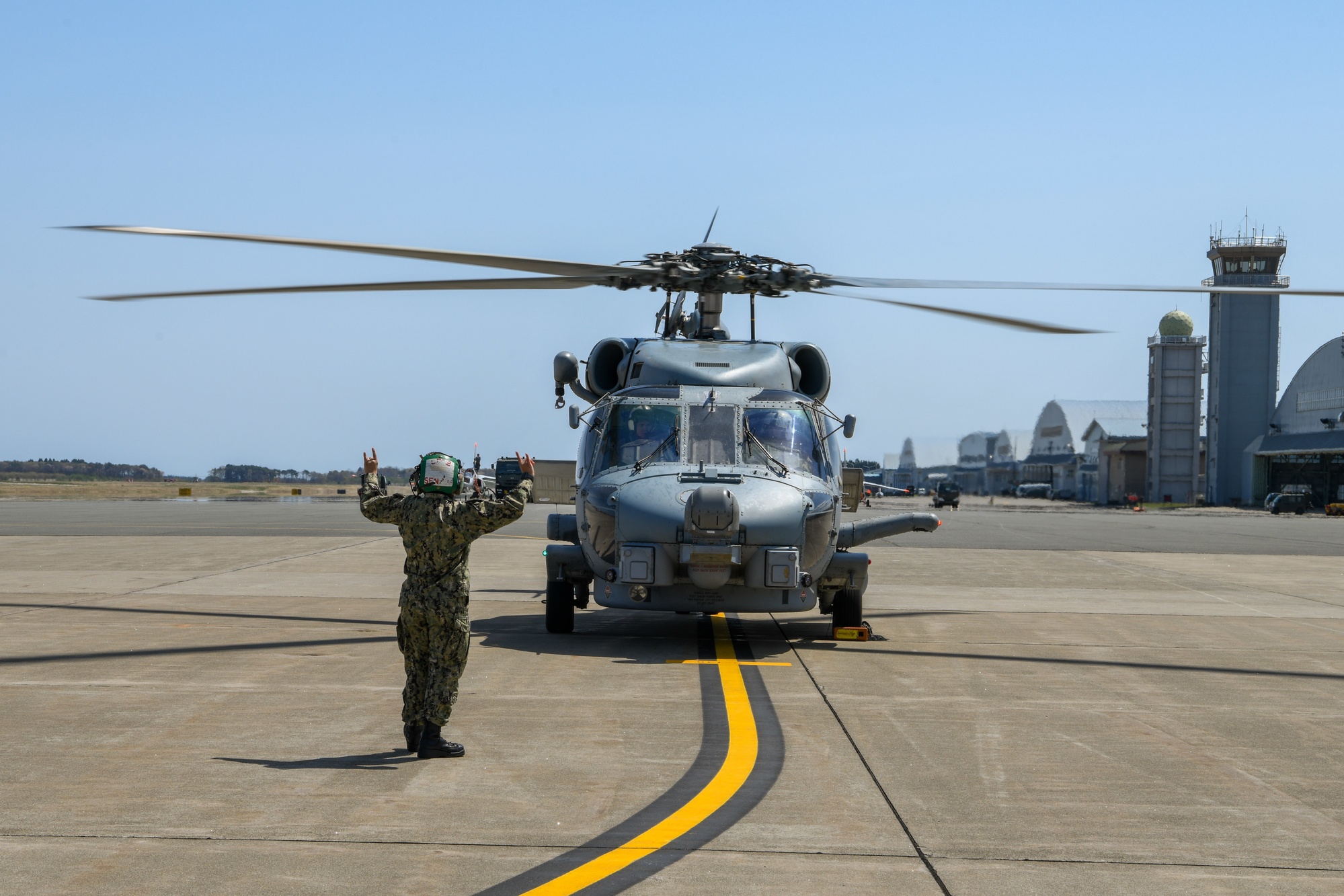 DVIDS - Images - HSM-51 “WARLORDS” Visit NAFM [Image 2 of 4]