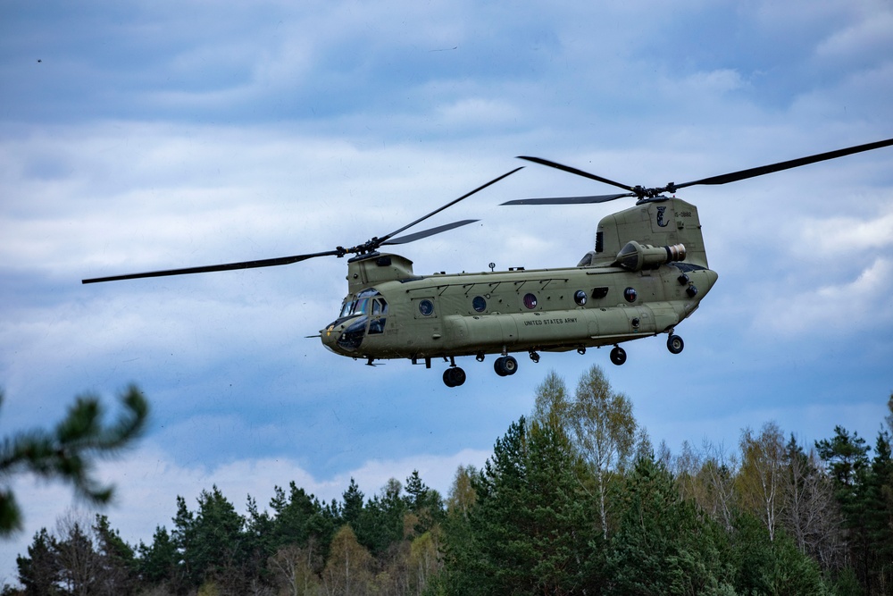 Air Cav conducts training paradrops with 173rd Airborne Brigade