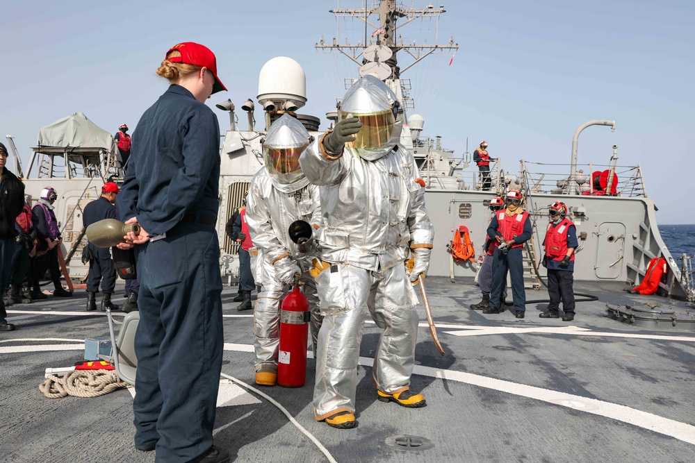 USS Ross conducts final battle drill