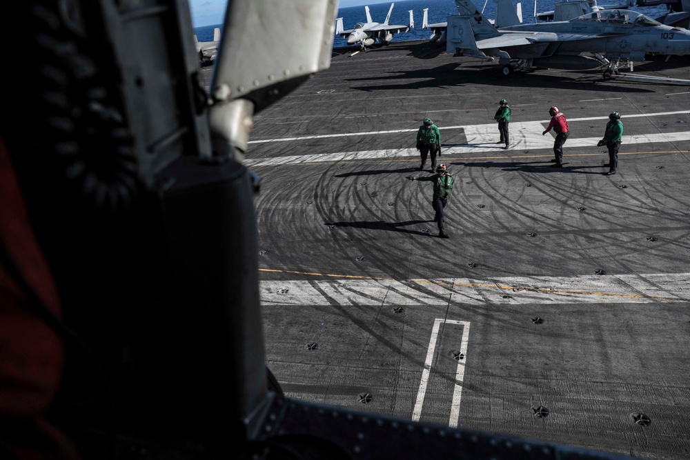 Abraham Lincoln conducts SAR drills