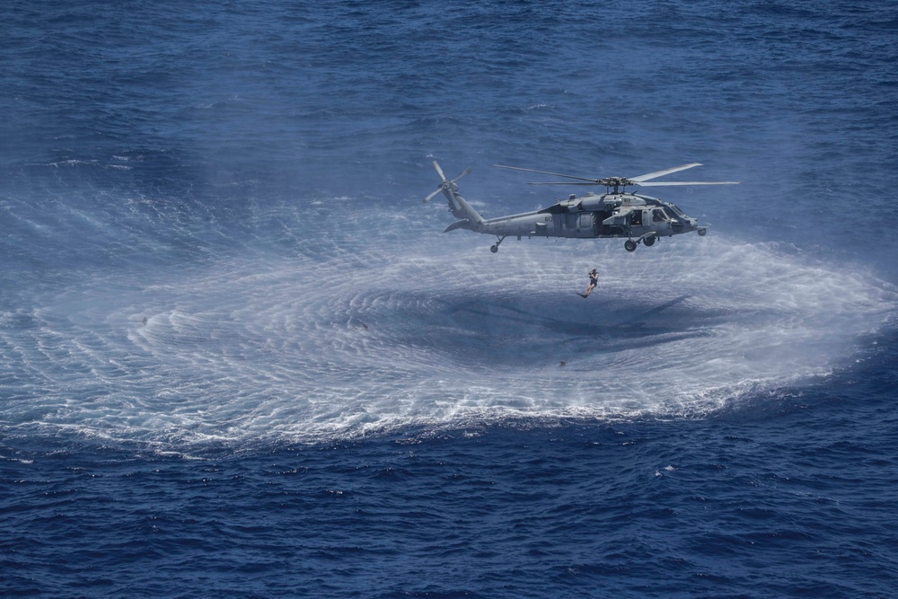 Abraham Lincoln conducts SAR drills