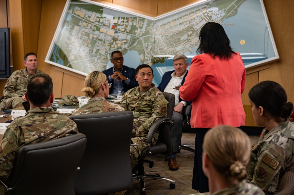 Virginia Secretary of Veterans and Defense Affairs visits JBLE