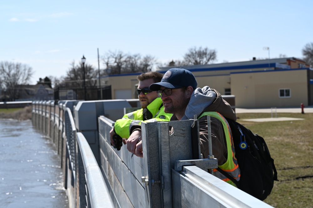 Corps of Engineers, St. Paul District, supports North Dakota flood fight