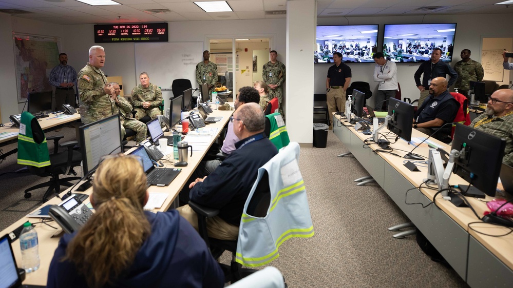 ARNORTH Commander, JTF-CS Commander Visit FEMA Region 8 HQ During Exercise VR 22