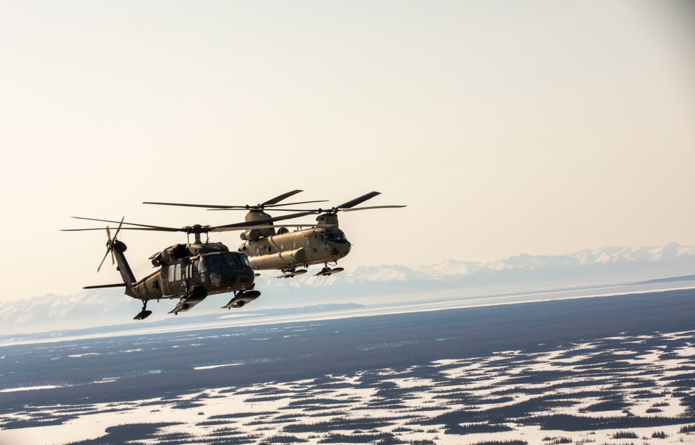 Alaska Army Guard aviators stage helicopters in Nome ahead of annual training