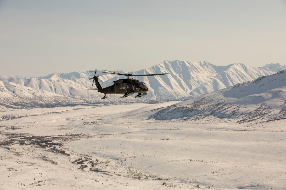 Alaska Army Guard aviators stage helicopters in Nome ahead of annual training