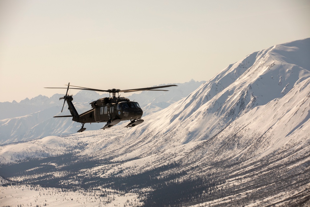 Alaska Army Guard aviators stage helicopters in Nome ahead of annual training