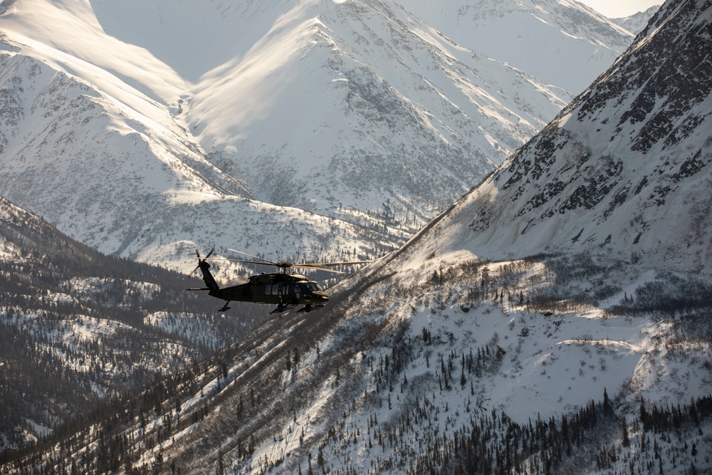 Alaska Army Guard aviators stage helicopters in Nome ahead of annual training