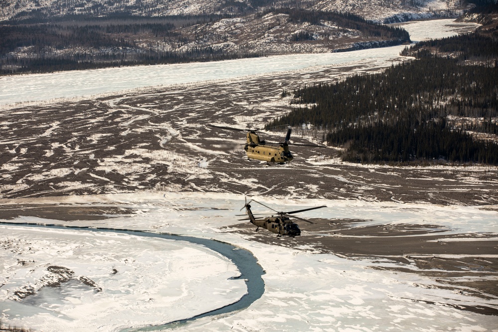 Alaska Army Guard aviators stage helicopters in Nome ahead of annual training