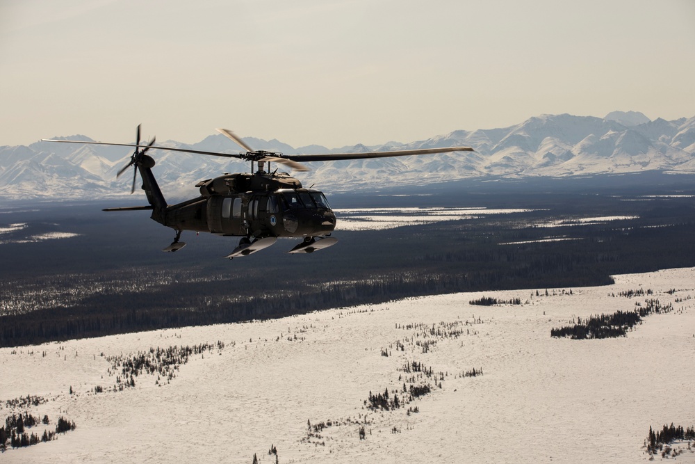 Alaska Army Guard aviators stage helicopters in Nome ahead of annual training