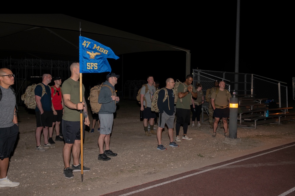 Holocaust Remembrance Day 6-Mile Ruck