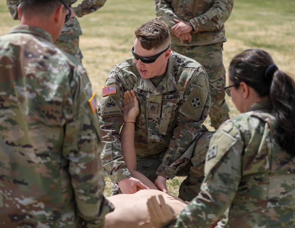 4th Infantry Division Medical Evacuation (MEDEVAC) Training