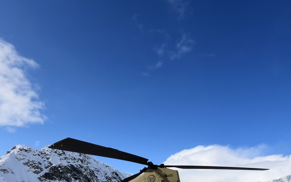 Sugar Bears help Park Service prep for 2022 Denali climb season