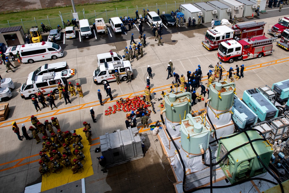 USS America (LHA 6) Conducts 8010 Firefighting Training