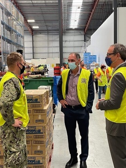 USS Springfield Sailors Volunteer at Food Bank
