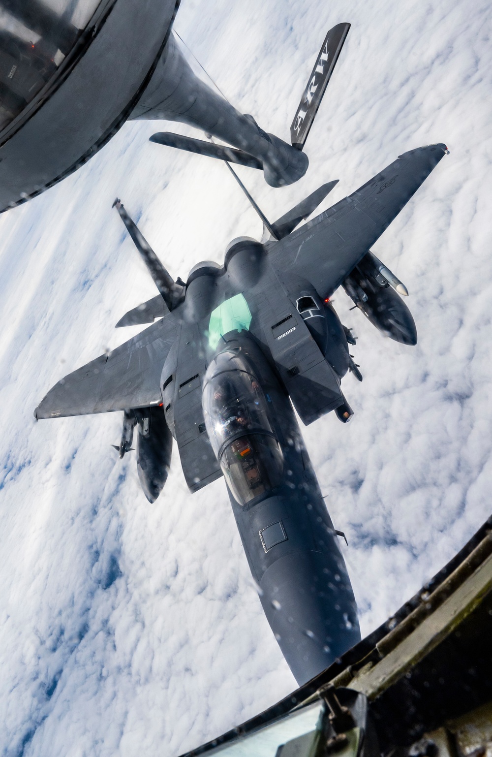 100th ARW refuels 48th FW for exercise Point Blank 22-2