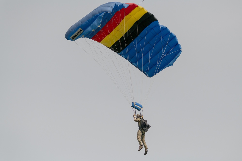 Belgian Paratroopers Training on Chièvres AB