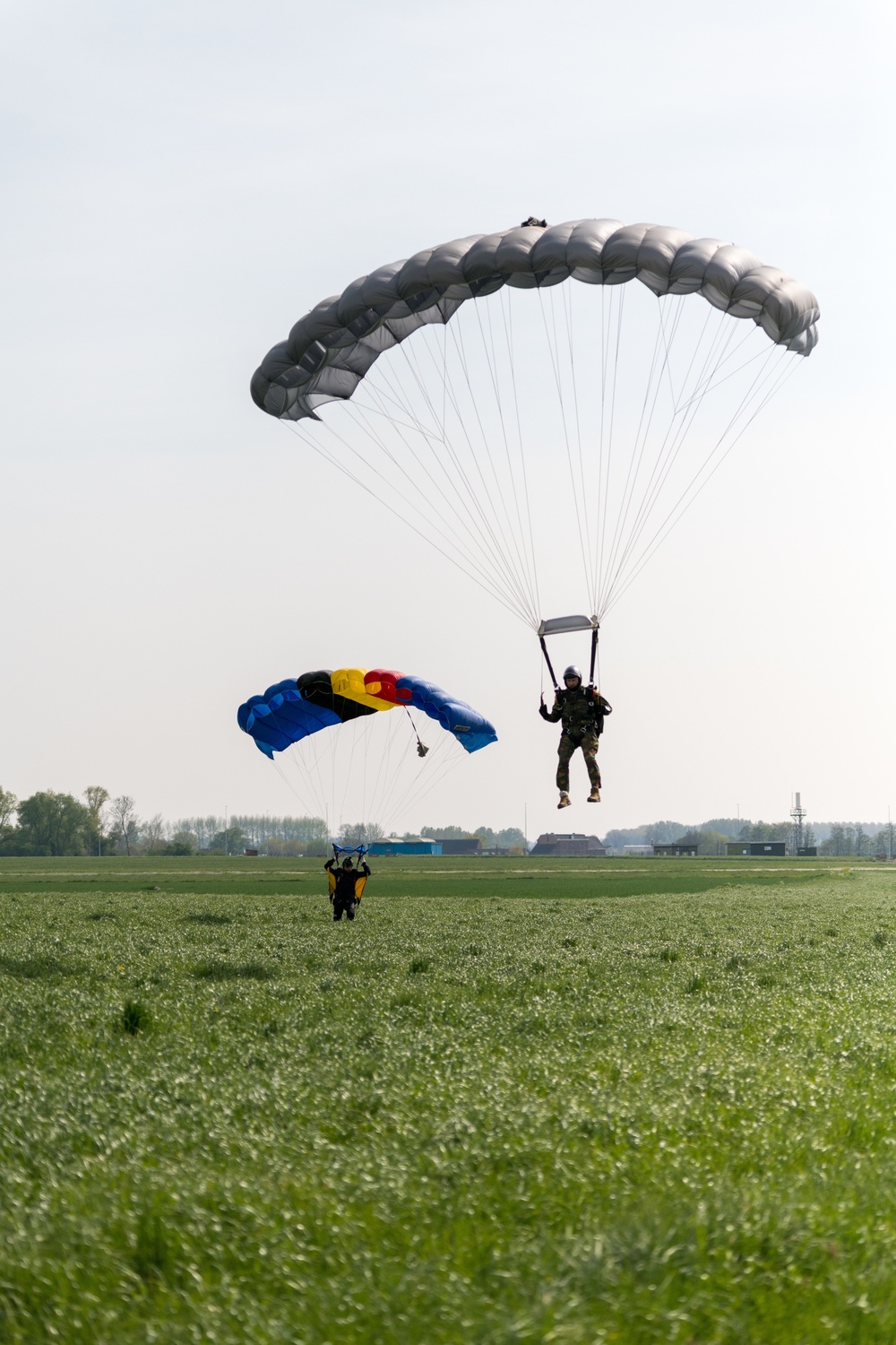 Belgian Paratroopers Training on Chièvres AB