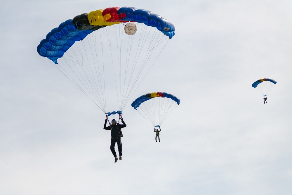 Belgian Paratroopers Training on Chièvres AB